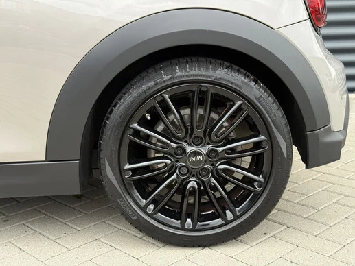 MINI Cooper Cabrio - Afbeelding 19 van 30