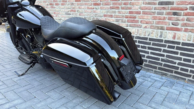 Harley-Davidson Street Glide - Afbeelding 12 van 17