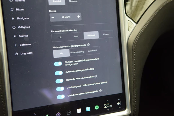 Tesla Model S - Afbeelding 19 van 30