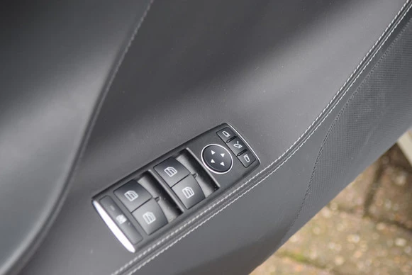 Tesla Model S - Afbeelding 23 van 30