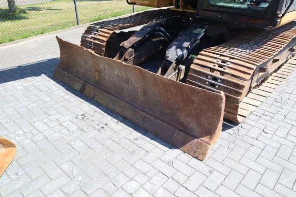Caterpillar  - Afbeelding 9 van 20