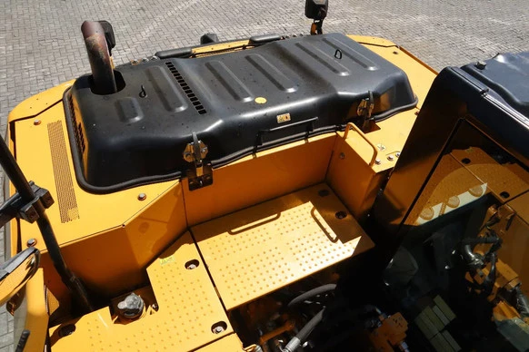 Caterpillar  - Afbeelding 14 van 20