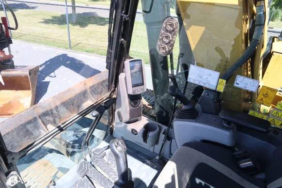 Caterpillar  - Afbeelding 17 van 20