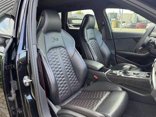 Audi RS4 - Afbeelding 13 van 30