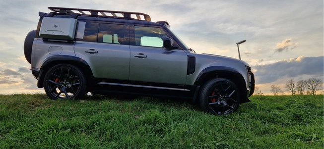 Land Rover Defender - Afbeelding 4 van 30