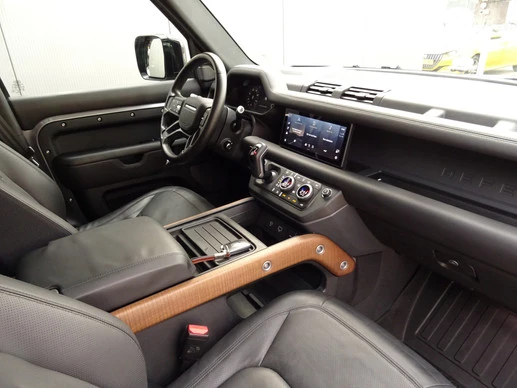 Land Rover Defender - Afbeelding 15 van 30