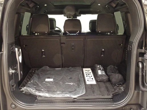 Land Rover Defender - Afbeelding 23 van 30