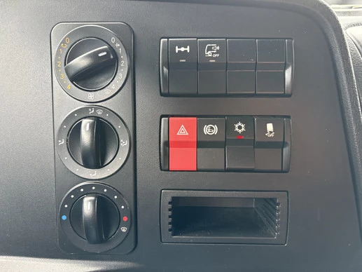 Mercedes-Benz Atego - Afbeelding 23 van 30