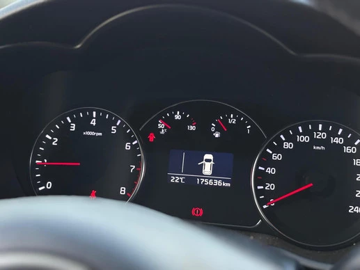 Kia Carens - Afbeelding 3 van 11