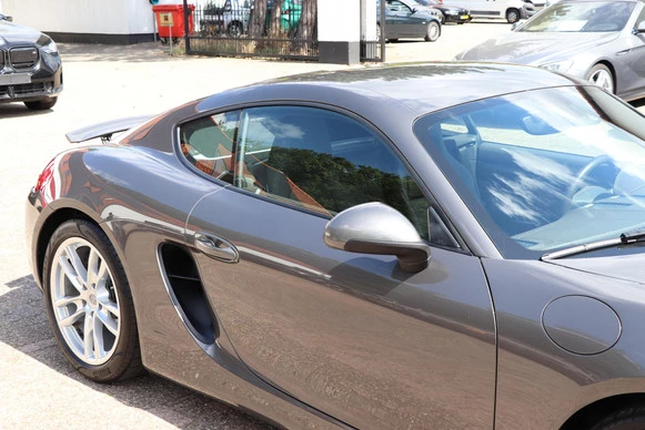 Porsche Cayman - Afbeelding 25 van 30