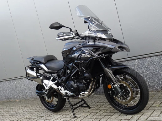 Benelli TRK - Afbeelding 2 van 14