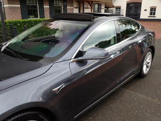 Tesla Model S - Afbeelding 7 van 25