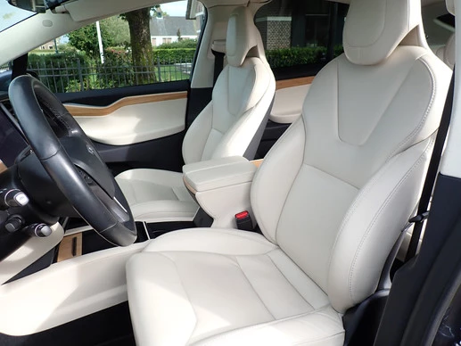 Tesla Model X - Afbeelding 9 van 30