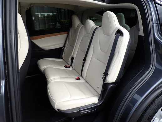 Tesla Model X - Afbeelding 10 van 30