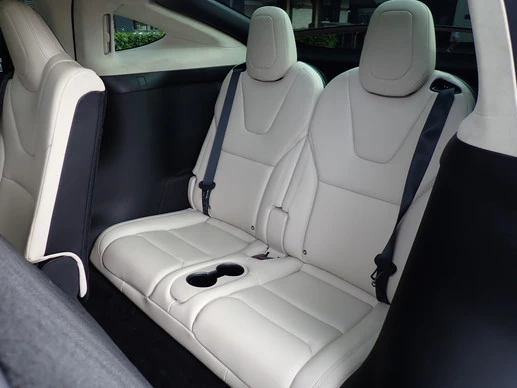 Tesla Model X - Afbeelding 11 van 30