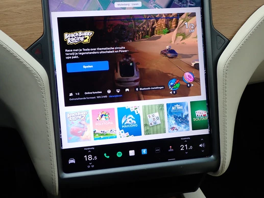 Tesla Model X - Afbeelding 23 van 30