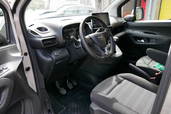 Opel Combo - Afbeelding 13 van 24