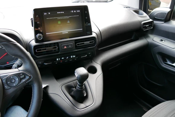 Opel Combo - Afbeelding 22 van 24
