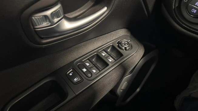 Jeep Renegade - Afbeelding 17 van 30