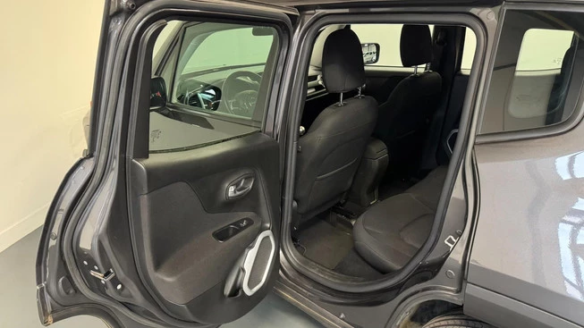 Jeep Renegade - Afbeelding 29 van 30