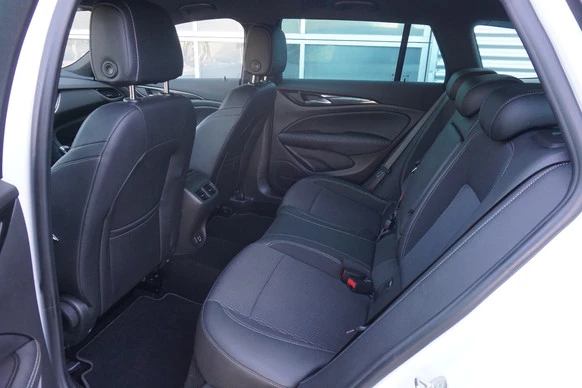 Opel Insignia - Afbeelding 24 van 29