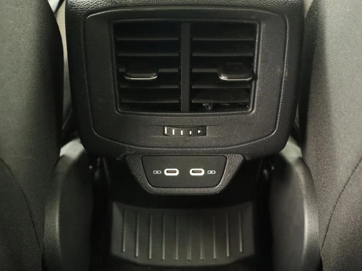 Volkswagen T-Roc - Afbeelding 26 van 30