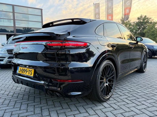 Porsche Cayenne - Afbeelding 17 van 30