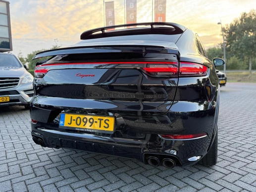 Porsche Cayenne - Afbeelding 21 van 30