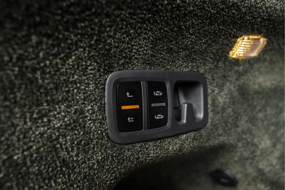 Bentley Bentayga - Afbeelding 14 van 30