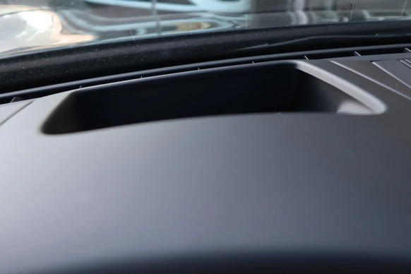 Porsche Taycan - Afbeelding 13 van 30