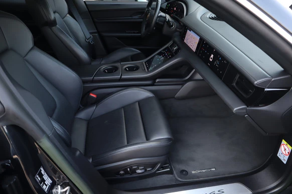 Porsche Taycan - Afbeelding 16 van 30