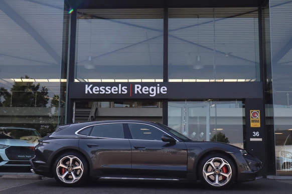 Porsche Taycan - Afbeelding 28 van 30