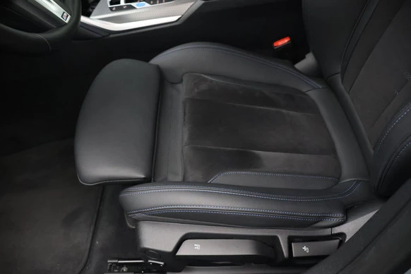 BMW i4 - Afbeelding 21 van 30