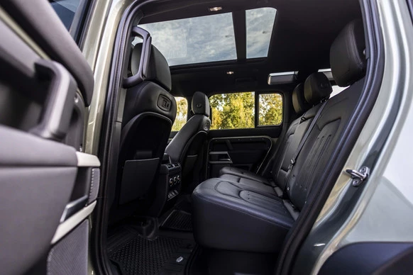 Land Rover Defender - Afbeelding 18 van 30