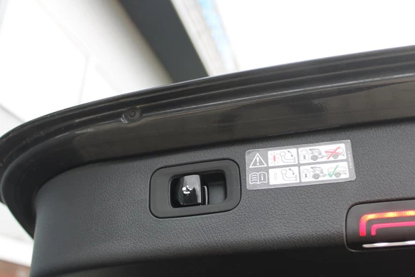 Mercedes-Benz C-Klasse - Afbeelding 24 van 25