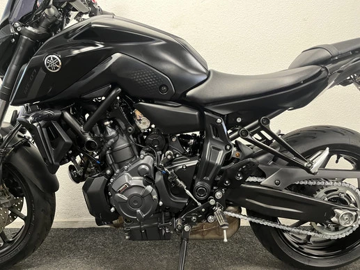 Yamaha MT 07 - Afbeelding 17 van 22