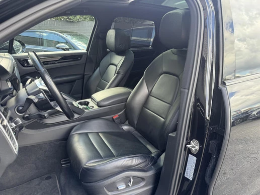 Porsche Cayenne - Afbeelding 12 van 30
