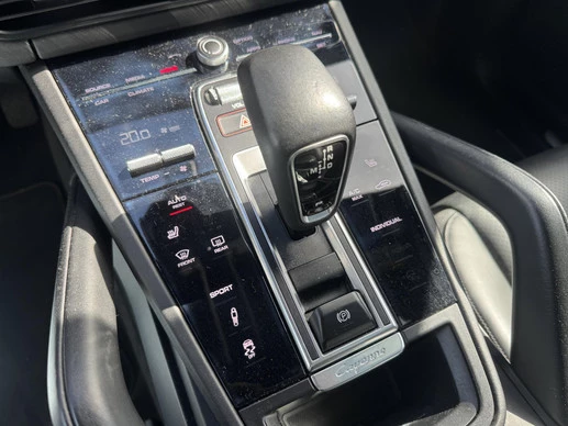 Porsche Cayenne - Afbeelding 18 van 30