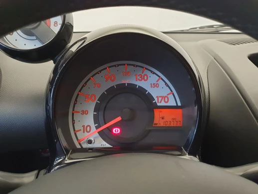Peugeot 107 - Afbeelding 13 van 28