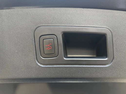 Tesla Model S - Afbeelding 24 van 30