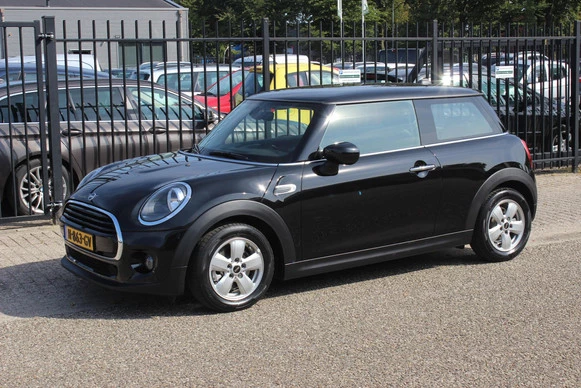 MINI Cooper - Afbeelding 1 van 24