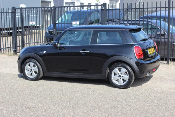MINI Cooper - Afbeelding 2 van 24