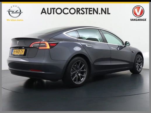 Tesla Model 3 - Afbeelding 5 van 30