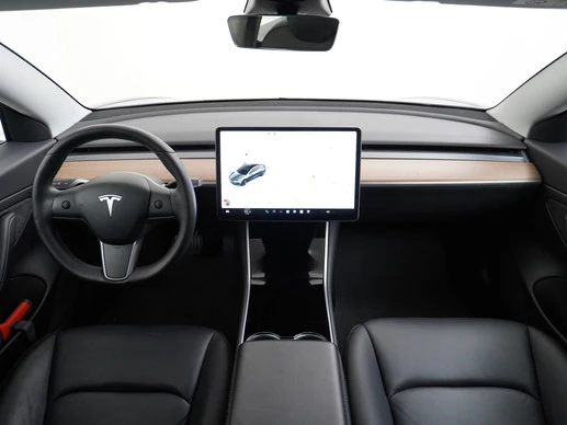 Tesla Model 3 - Afbeelding 10 van 30