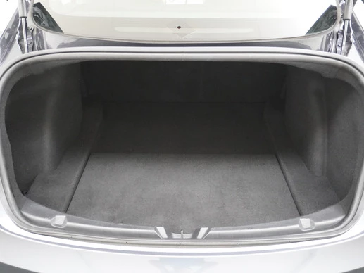 Tesla Model 3 - Afbeelding 24 van 30