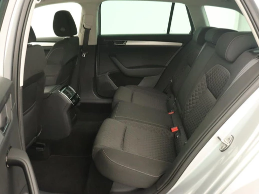 Škoda Superb - Afbeelding 6 van 30