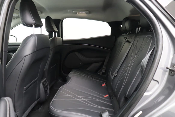 Ford Mustang Mach-E - Afbeelding 13 van 30