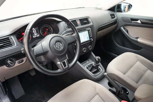 Volkswagen Jetta - Afbeelding 14 van 30
