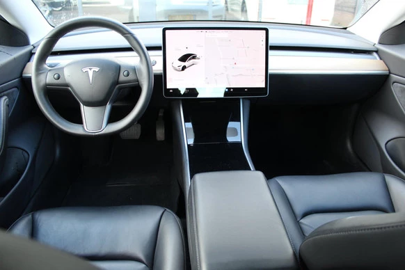 Tesla Model 3 - Afbeelding 4 van 8