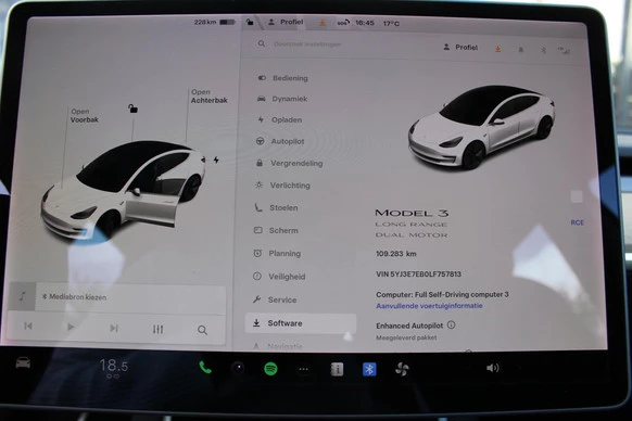 Tesla Model 3 - Afbeelding 5 van 8